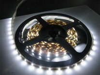 Outdoor LED strip flexibel enkele kleur 5 Meter wit 5000K 12V 14.4W per meter IP65 witte printplaat pcb